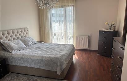 Park caddesi Elit Park Sitesinde 4+1 satilik daire