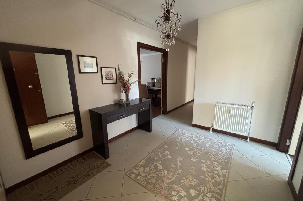 Park caddesi Elit Park Sitesinde 4+1 satilik daire