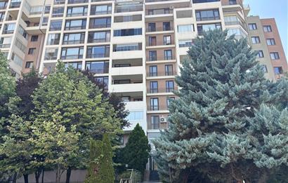 Park caddesi Elit Park Sitesinde 4+1 satilik daire