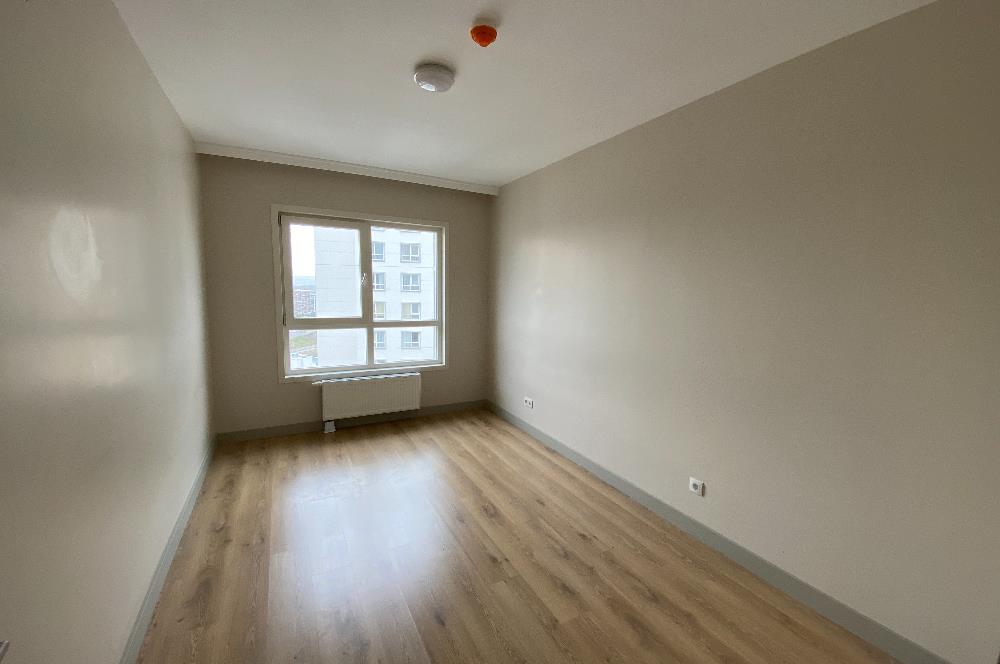 OYAK GÖKSUPARK BÜYÜK TİP 4+1 C BLOKTA KİRACISIZ SATILIK DAİRE