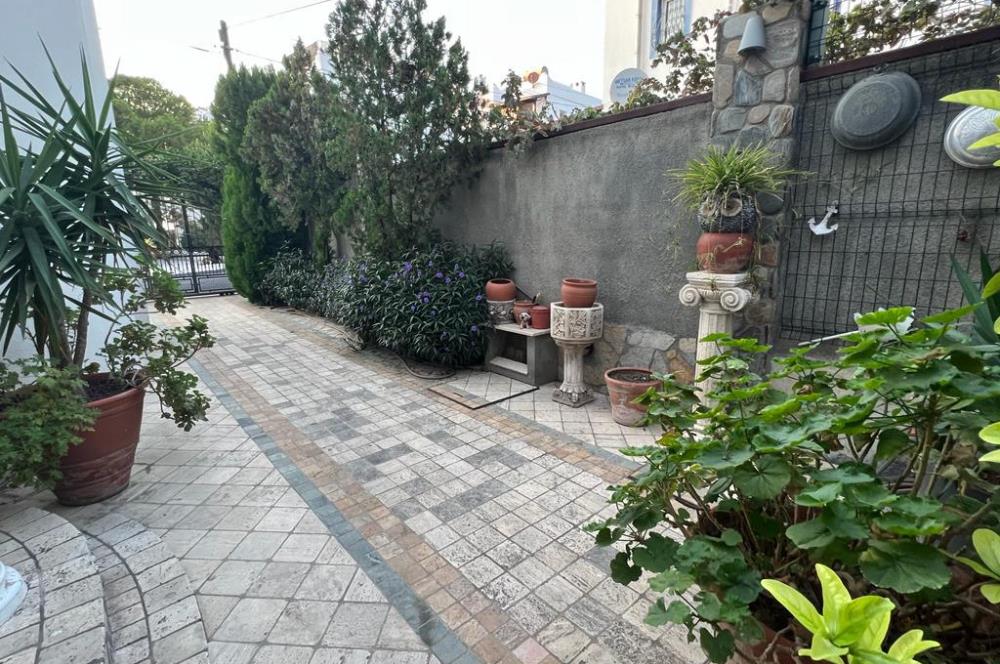 🎬 SİNEMA SALONLU, KORUNAKLI BAHÇELİ, MUHTEŞEM BİR YAŞAM ALANI – BODRUM YOKUŞBAŞI’NDA RÜYA GİBİ VİLLA!