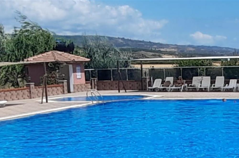 Tekirdağ Şarköy'de Havuzlu Sitede Satılık Eşyalı 2+1 Yazlık