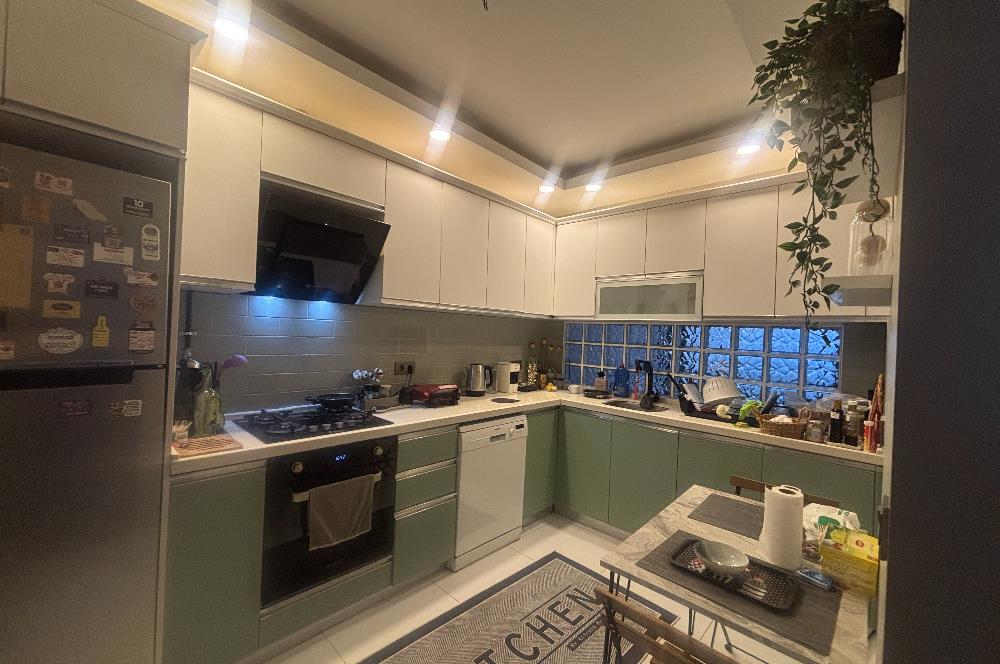 Tarabya Mahallesi Sahile Yurume Mesafesinde 2+1 Satılık Daire