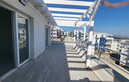 Sea view apartment for sale in Kıyıkışlacık complex
