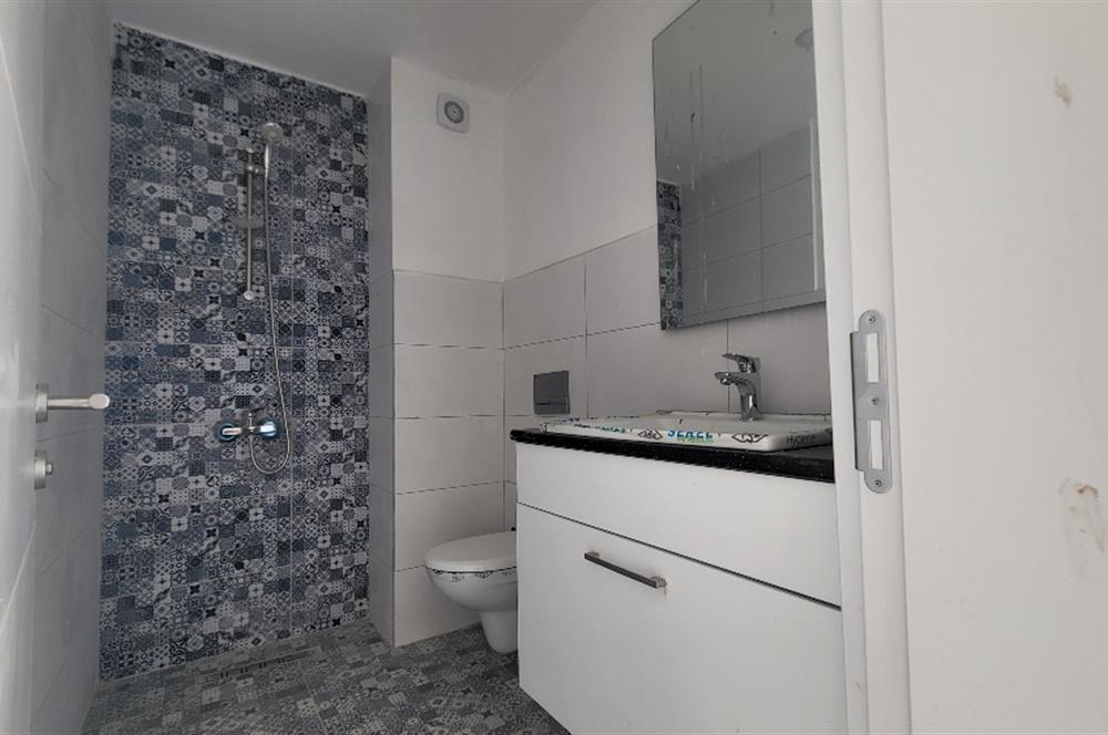 Sea view apartment for sale in Kıyıkışlacık complex