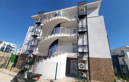 Sea view apartment for sale in Kıyıkışlacık complex