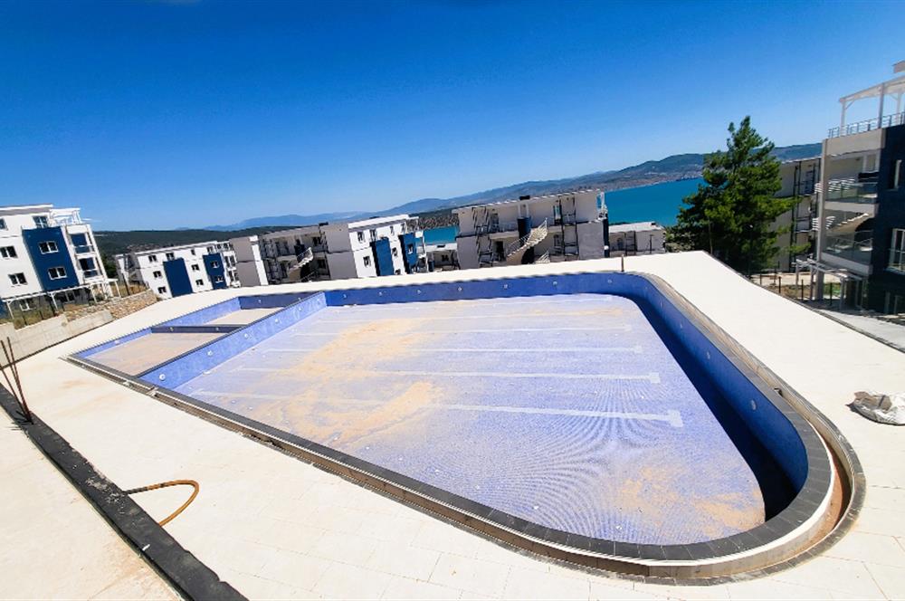 Sea view apartment for sale in Kıyıkışlacık complex