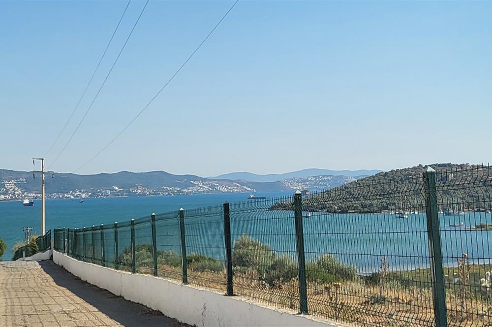Sea view apartment for sale in Kıyıkışlacık complex