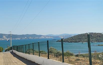 Sea view apartment for sale in Kıyıkışlacık complex