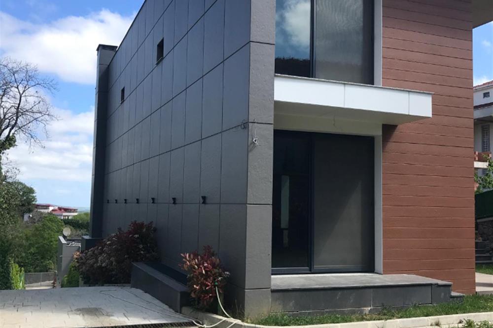 Çekmeköy Reşadiye'de Ultra Lüks 1 adet Tripleks Villa & 1 adet 2 katlı Villa