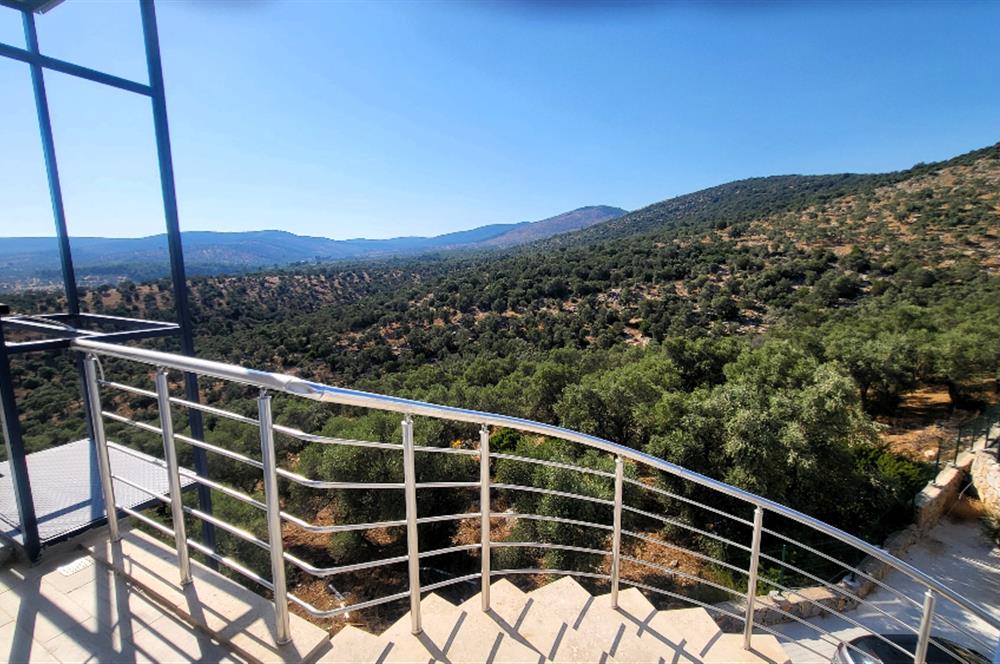 Sea view apartment for sale in Kıyıkışlacık complex