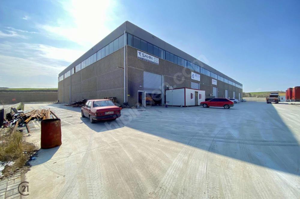 Bozburun'da Satılık 600m2 Köşe Fabrika Holü