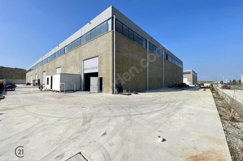 Bozburun'da Satılık 600m2 Köşe Fabrika Holü
