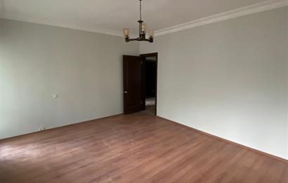 Şişli Teşvikiyede Prestijli Konumda Kiralık Ferah 4+1 Daire