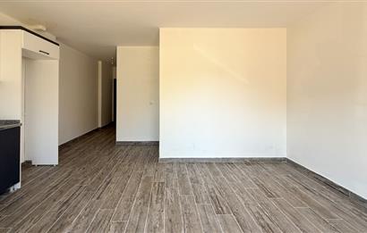 Küçükköyde Satılık, Taş Mimarili Han İçinde,Havuzlu 1+1 Daire