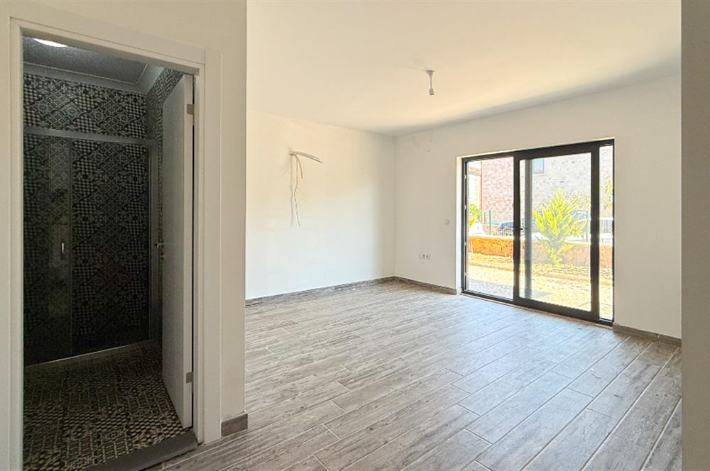 Küçükköyde Satılık, Taş Mimarili Han İçinde,Havuzlu 1+1 Daire