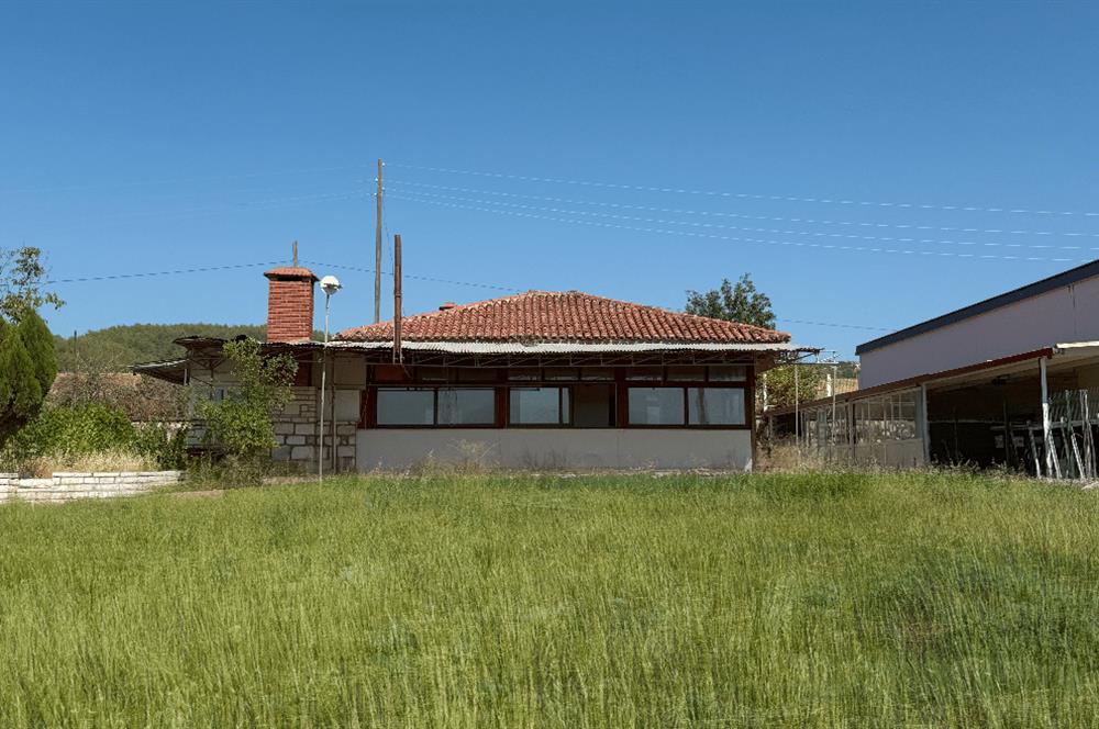 Muğla Yatağan'da Anayol üzeri AVM karşısı, Özel havuzlu Satılık Müstakil Villa