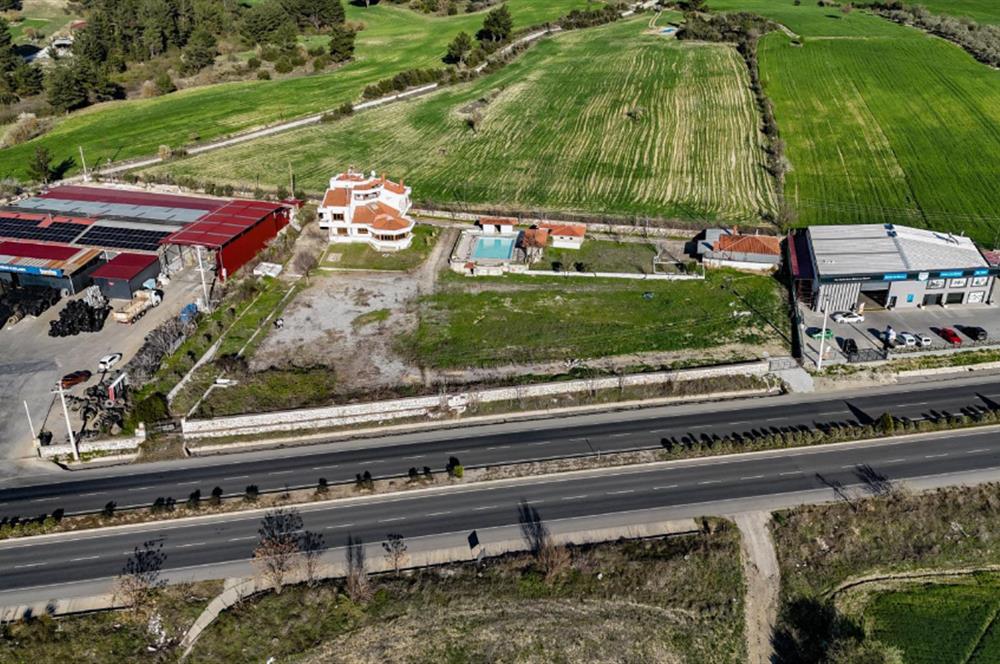 Muğla Yatağan'da Anayol üzeri AVM karşısı, Özel havuzlu Satılık Müstakil Villa