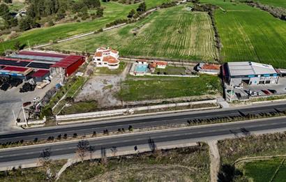 Muğla Yatağan'da Anayol üzeri AVM karşısı, Özel havuzlu Satılık Müstakil Villa