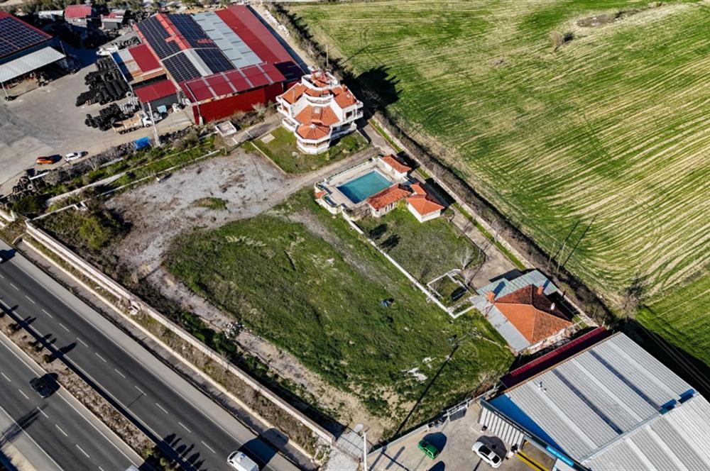 Muğla Yatağan'da Anayol üzeri AVM karşısı, Özel havuzlu Satılık Müstakil Villa