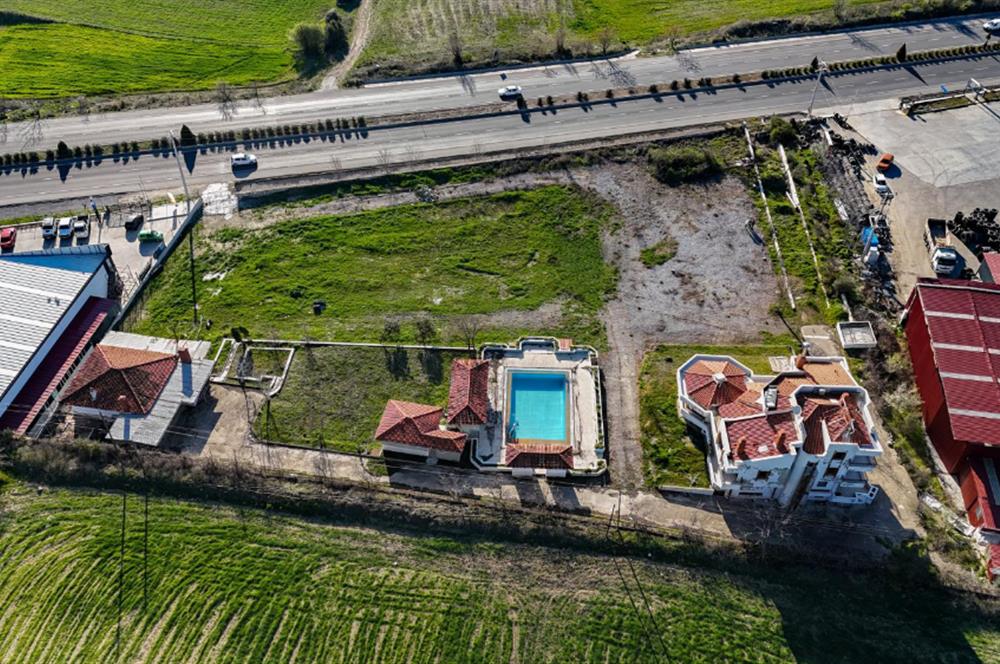 Muğla Yatağan'da Anayol üzeri AVM karşısı, Özel havuzlu Satılık Müstakil Villa