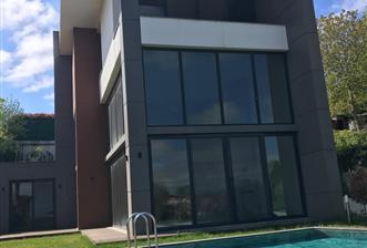Çekmeköy Reşadiye'de Ultra Lüks 1 adet Tripleks Villa & 1 adet 2 katlı Villa