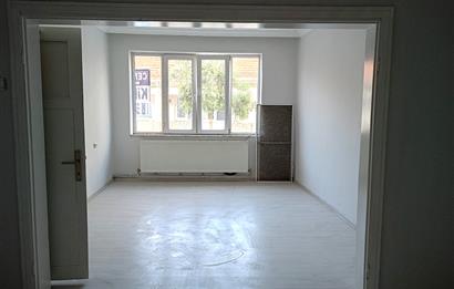 CENGİZ TOPEL CADDESİNE 100 METRE 2+1 KİRALIK DAİRE