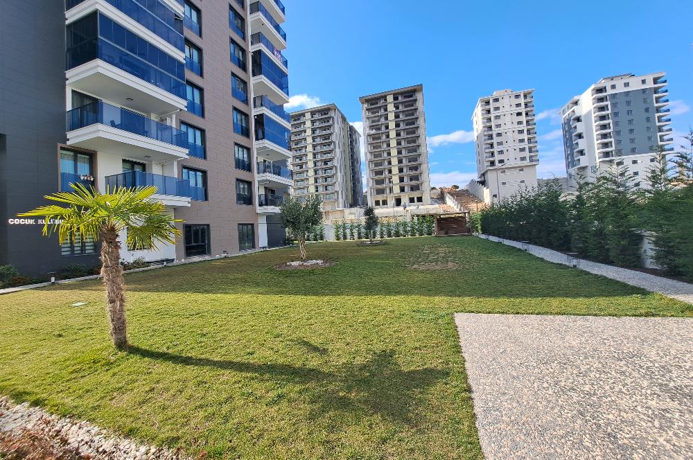 ŞEMİKLERDE HAVUZLU SİTEDE KİRALIK DAİRE