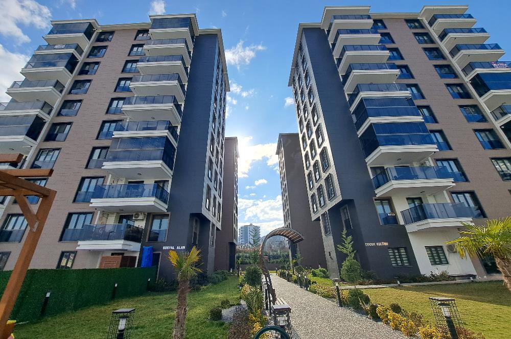 ŞEMİKLERDE HAVUZLU SİTEDE KİRALIK DAİRE