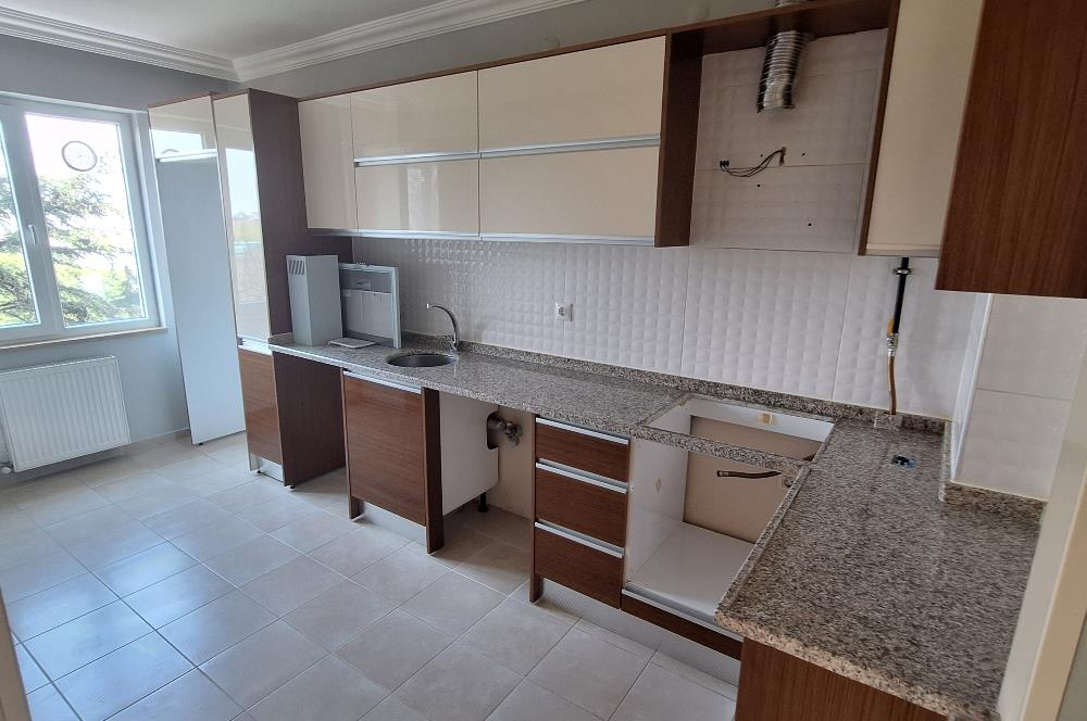 CENTURY 21 VİZYON'DAN BASIN ŞEHİTLERİ CAD. KİRALIK 2+1 DAİRE