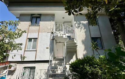 BÜYÜKADA MELODİ SİTESİ EŞYALI HAVUZLU BAKIMLI GENİŞ KİRALIK 2+1