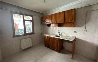 EMRE SİTESİ'NDE KİRALIK GENİŞ VE BALKONLU 1+1 DAİRE
