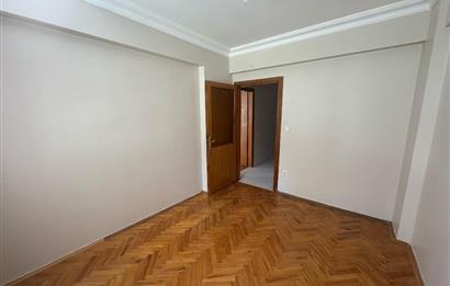 EMRE SİTESİ'NDE KİRALIK GENİŞ VE BALKONLU 1+1 DAİRE
