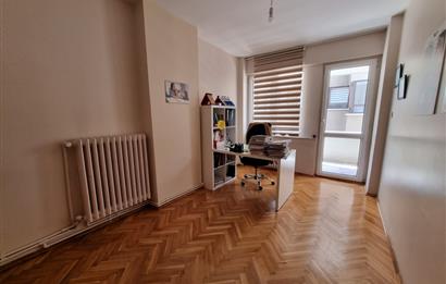 HİLAL MAHALLESİNDE ÇOK MERKEZİ KONUMDA 3+1 KİRALIK DAİRE