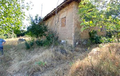 C21BAL'DAN KARESİ KIRMIZILAR MH 1321 M2 SATILIK KAGİR EV VE ARSA