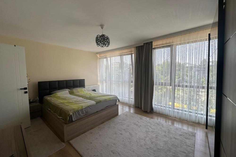 KULELİ SOKAK'TA, 3 YILLIK YENİ BİNADA, SATILIK 3+1