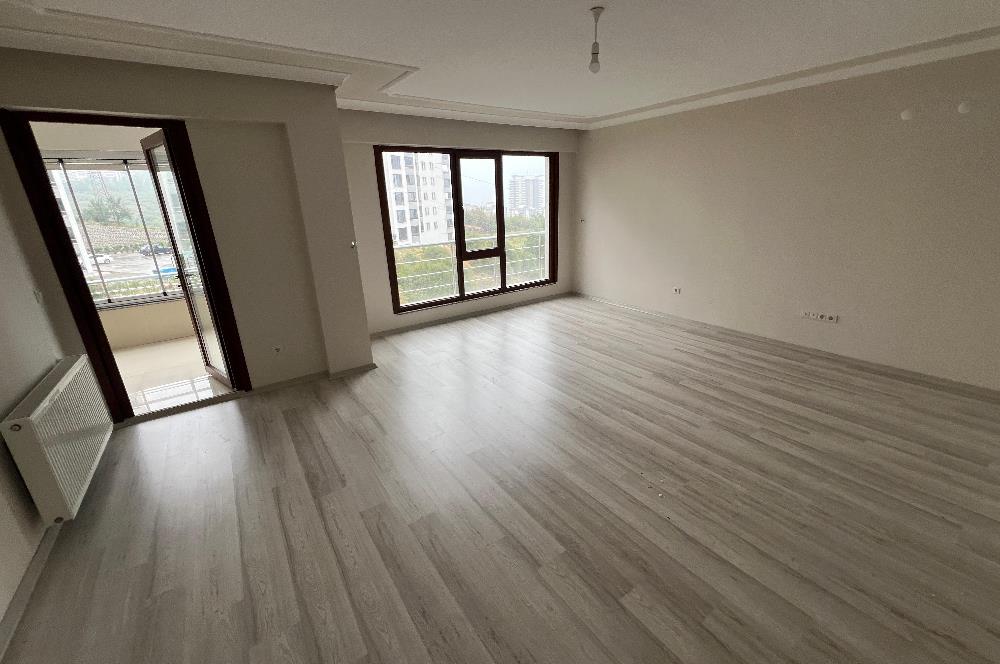 KAŞÜSTÜ MERKEZ DE ÖZKE SİTESİ SATILIK DAİRE