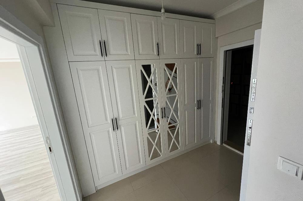 KAŞÜSTÜ MERKEZ DE ÖZKE SİTESİ SATILIK DAİRE