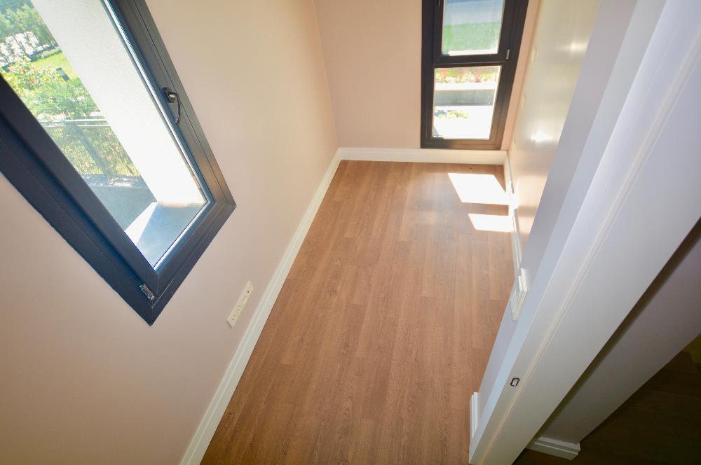 Zekeriyaköy Terrace Hayat Sitesi'nde Kiralık Tripleks Villa