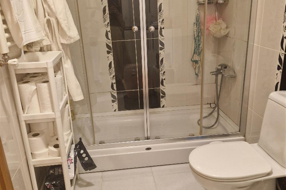 ŞERİFALİ İNCİPARK EVLERİ'NDE KULLANIŞLI FERAH 2+1 DAİRE