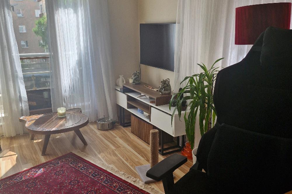 ŞERİFALİ İNCİPARK EVLERİ'NDE KULLANIŞLI FERAH 2+1 DAİRE