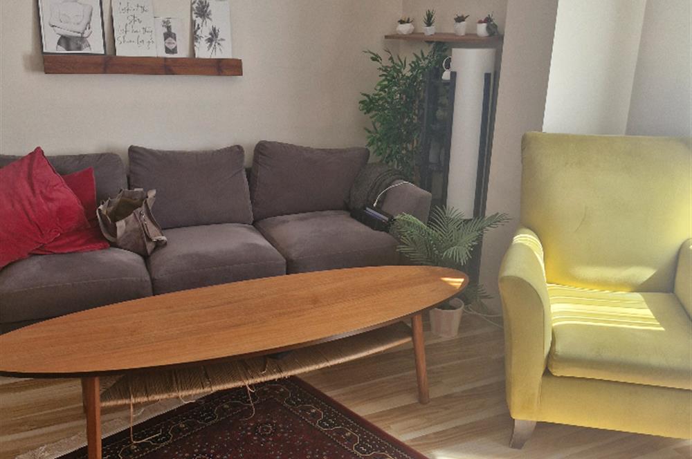ŞERİFALİ İNCİPARK EVLERİ'NDE KULLANIŞLI FERAH 2+1 DAİRE