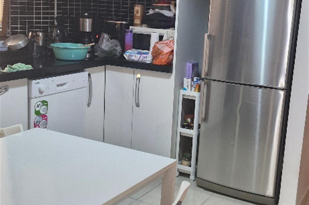 ŞERİFALİ İNCİPARK EVLERİ'NDE KULLANIŞLI FERAH 2+1 DAİRE