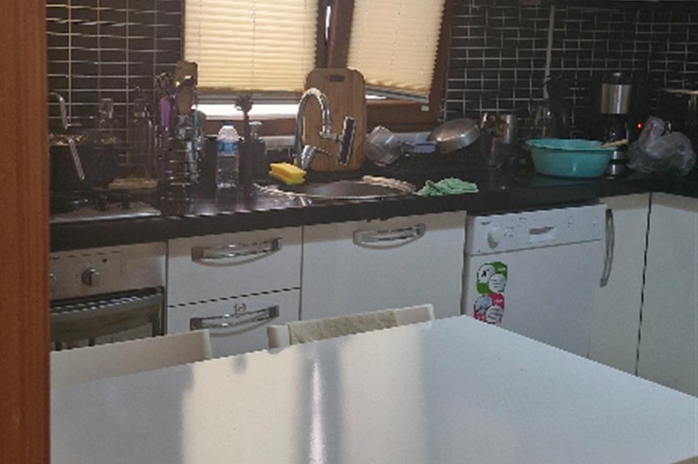 ŞERİFALİ İNCİPARK EVLERİ'NDE KULLANIŞLI FERAH 2+1 DAİRE