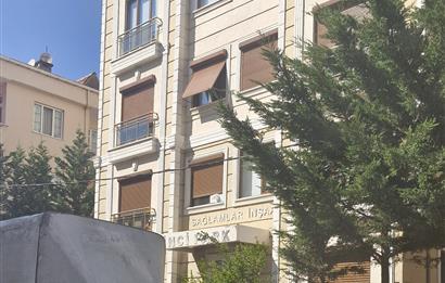 ŞERİFALİ İNCİPARK EVLERİ'NDE KULLANIŞLI FERAH 2+1 DAİRE