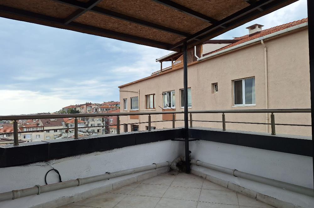 ASANSÖRLÜ GENÇ BİNADA, TERASLI DUBLEKS DAİRE...