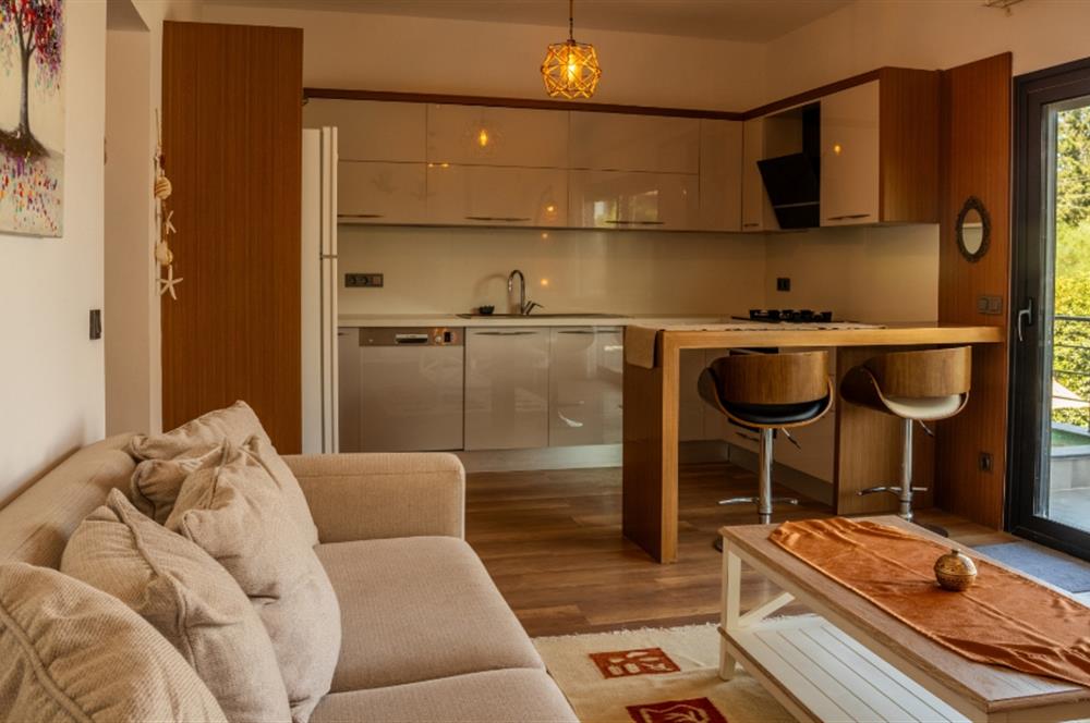 Bodrum Merkezi Konumda Havuzlu Butik Sitede 2+1 Dubleks Daire