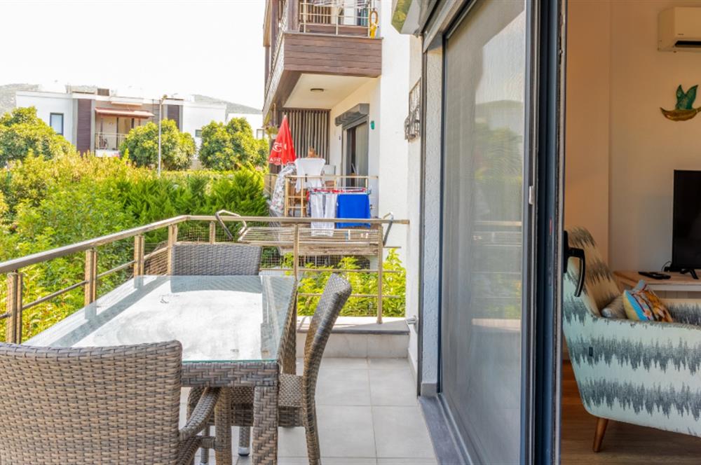 Bodrum Merkezi Konumda Havuzlu Butik Sitede 2+1 Dubleks Daire