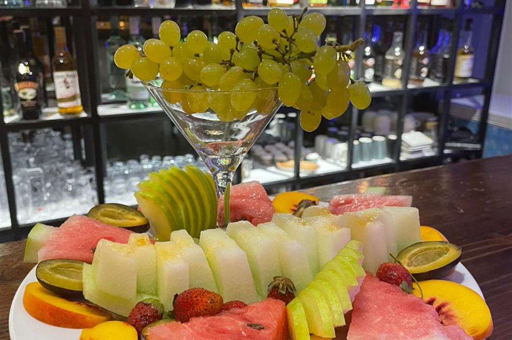 DİDİM MARİNA'DA DENİZ MANZARALI DEVREN KİRALIK CAFE-RESTAURANT 