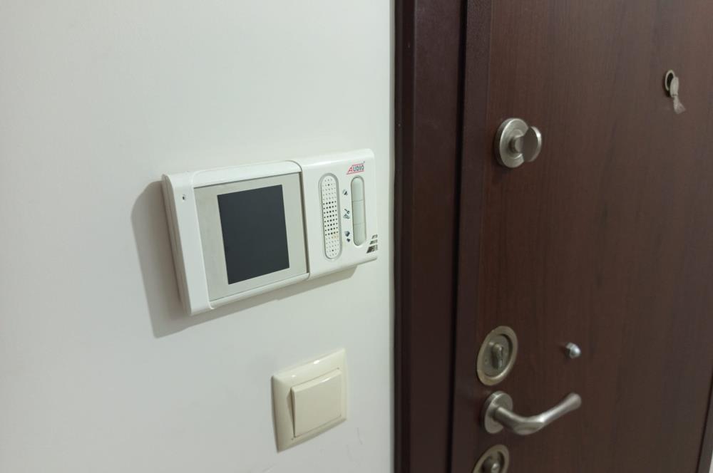 CENTURY 21 VİZYONDAN ALİ FUAT GÜVEN CADDESİNDE EŞYALI 3+0